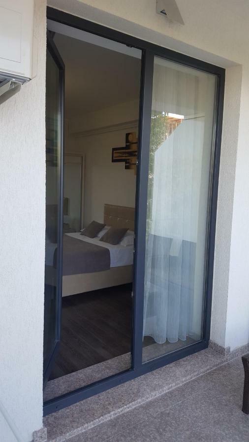 Alex Marina flat Apartment Mamaia Exterior foto